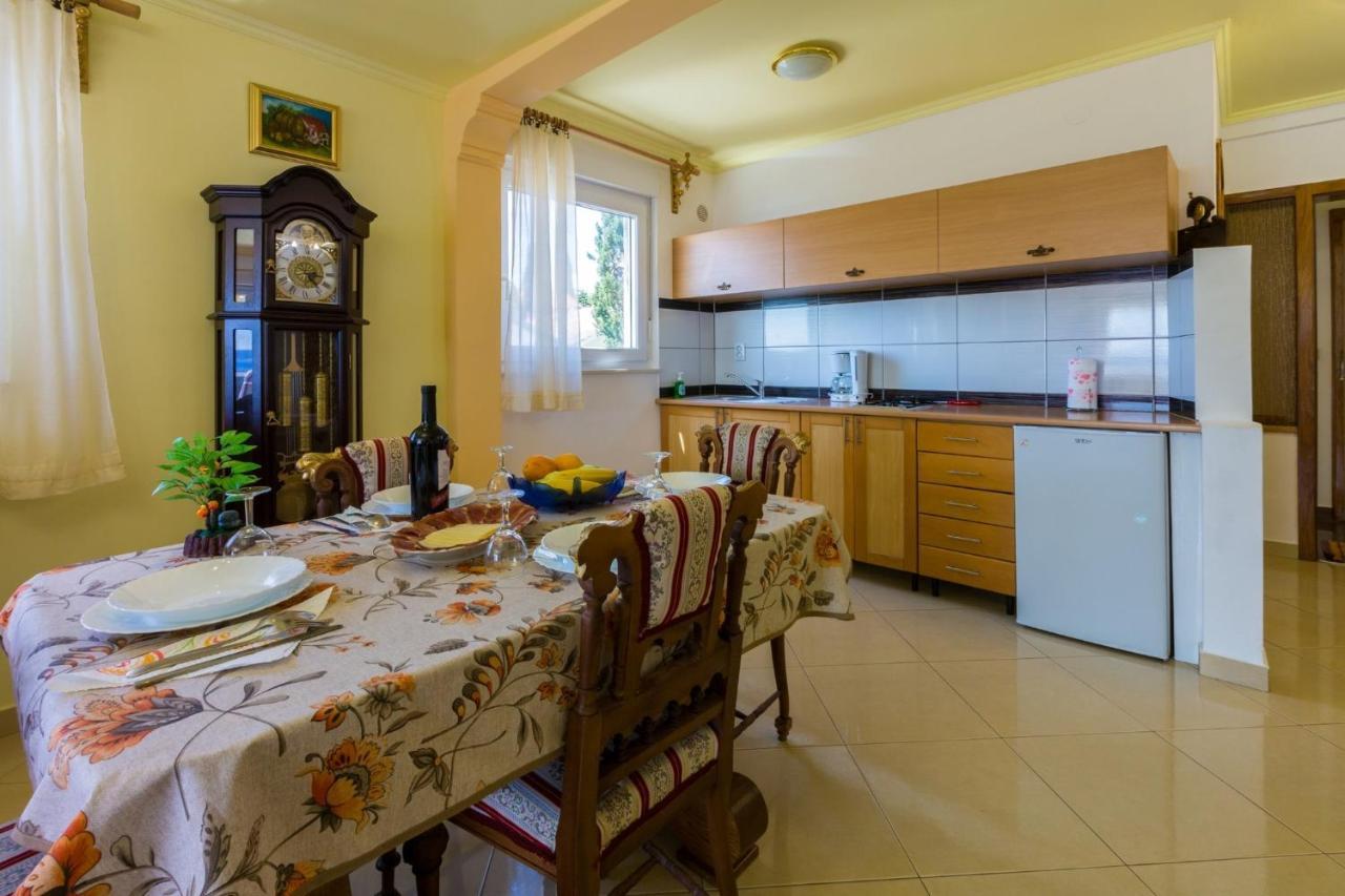 MALI MARINO Selce Apartment Exterior foto