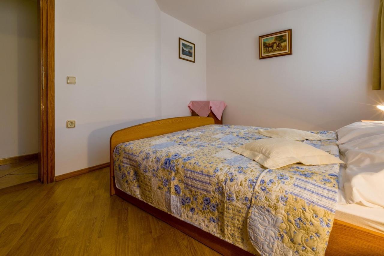 MALI MARINO Selce Apartment Exterior foto