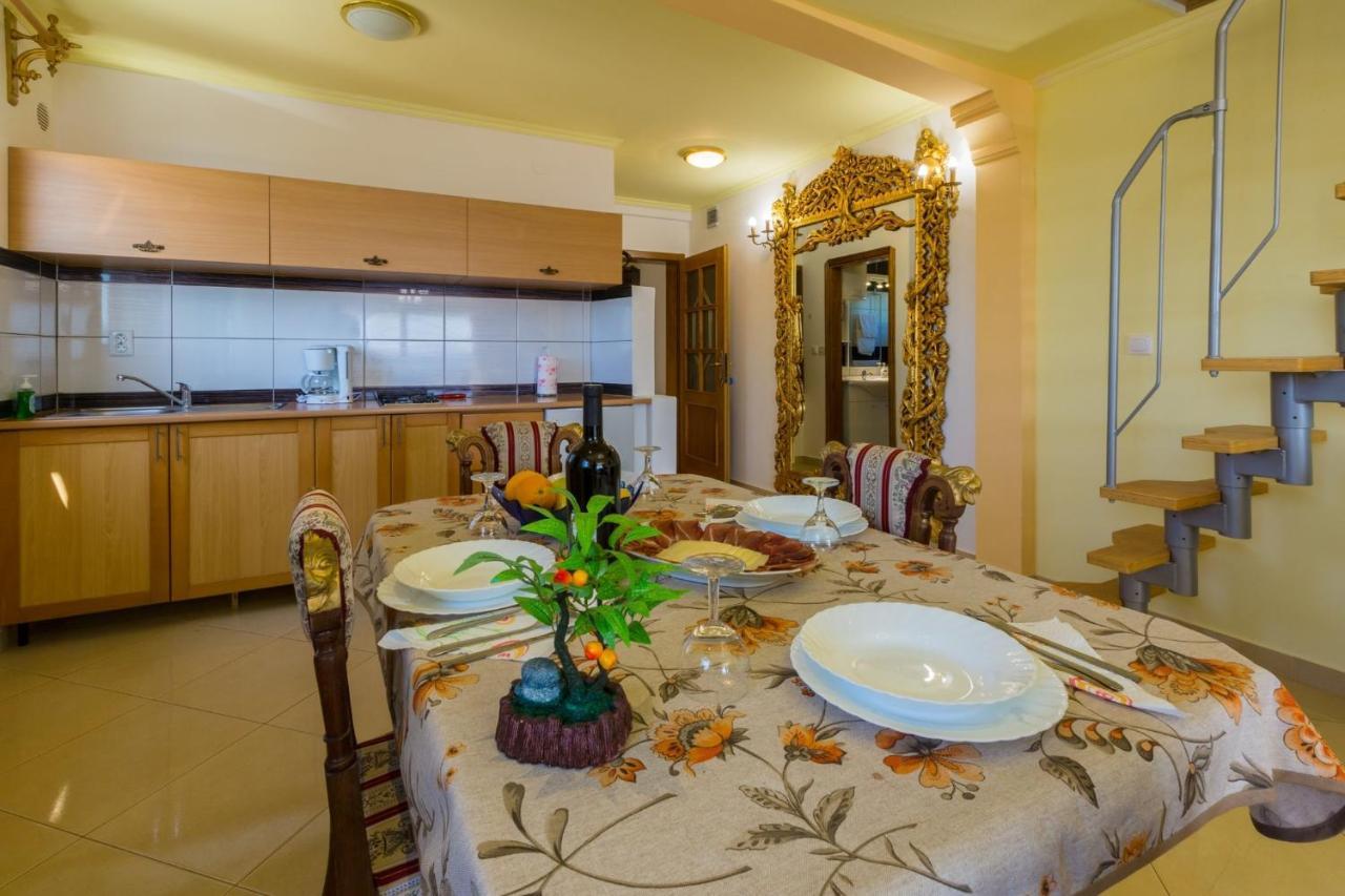 MALI MARINO Selce Apartment Exterior foto